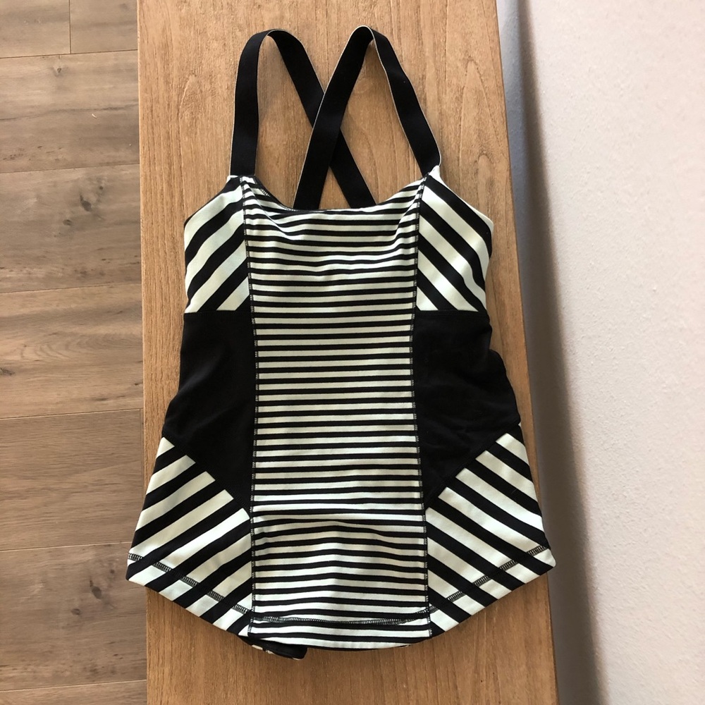 LULULEMON TANK TOP SIZE 4